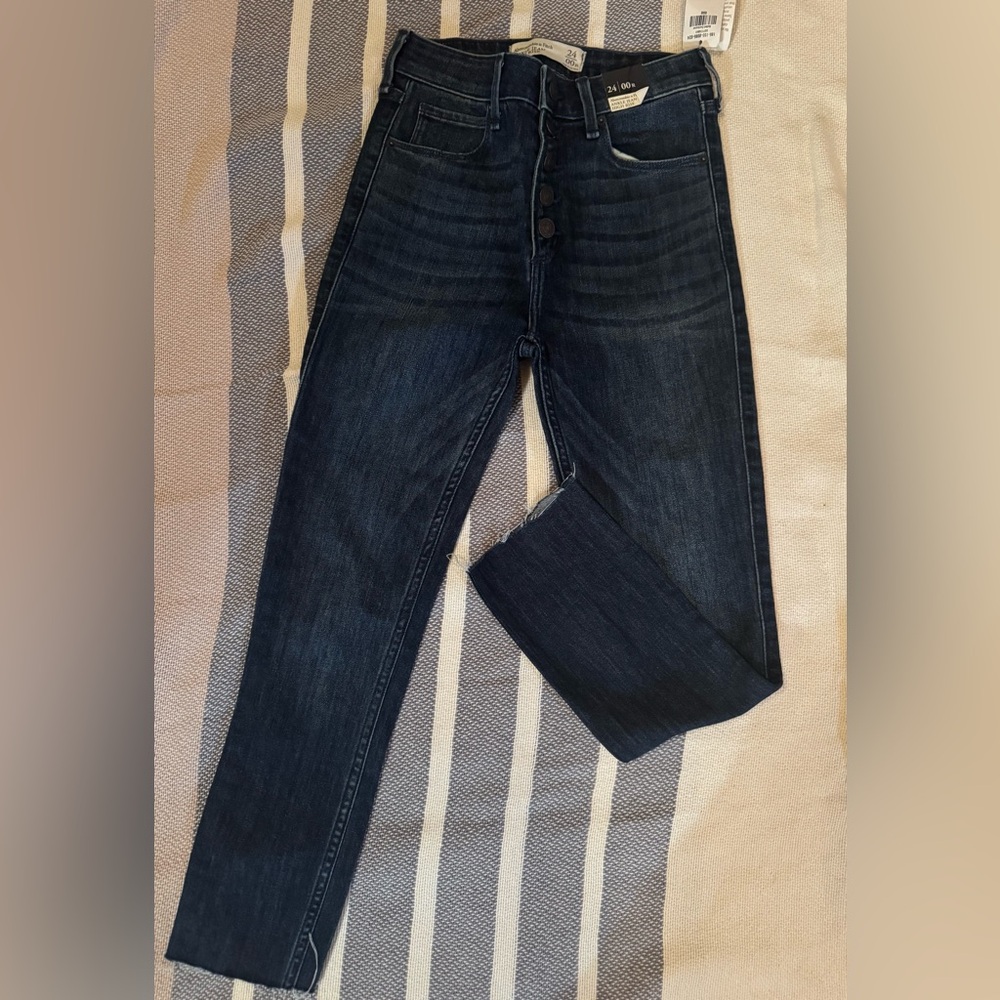 Abercrombie & Fitch High Rise Ankle Jeans - Dark Blue